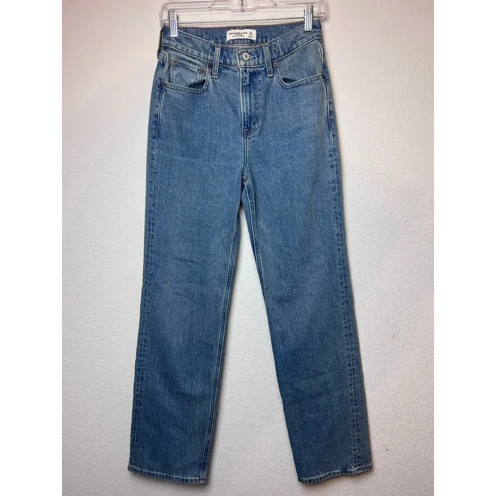 A&F High Rise 90's Relaxed Cowboy Embroidered Jeans 25 - Picture 2 of 9